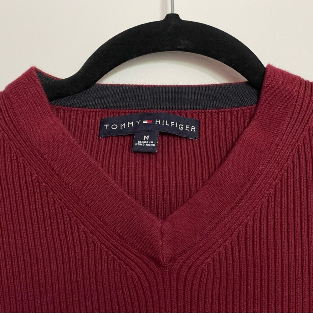 NWOT Tommy Hilfiger Men's Maroon Sweater